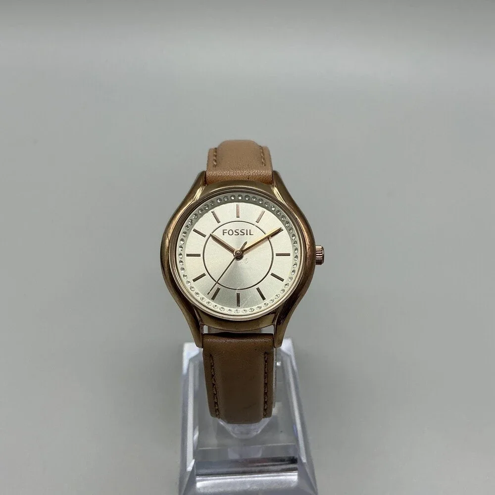 Fossil BQ1536IE Womens Watch 31mm Gold Tone Beige Leather Crystals New Battery